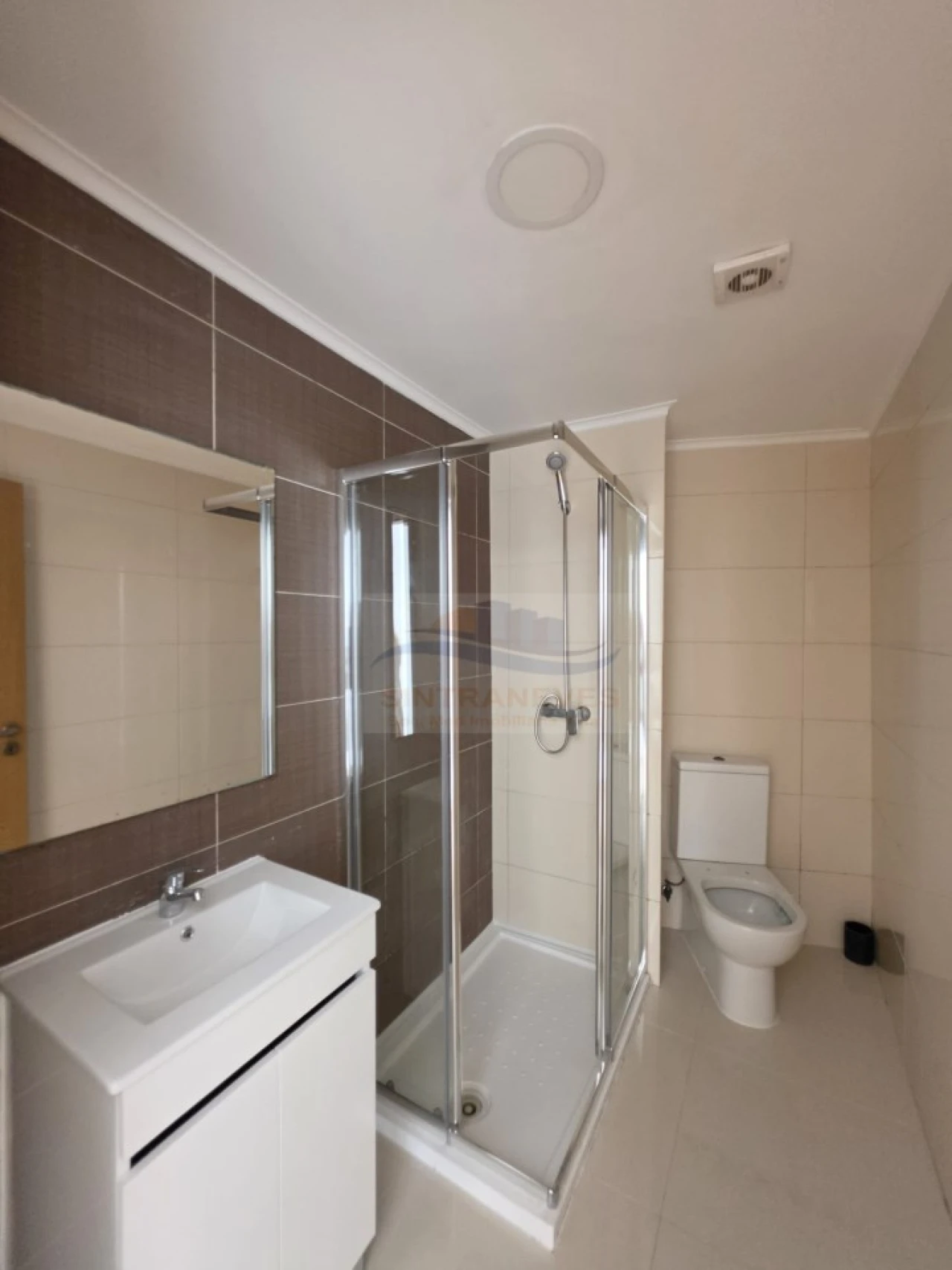 Apartamento T3 para Venda em Venteira Foto 12