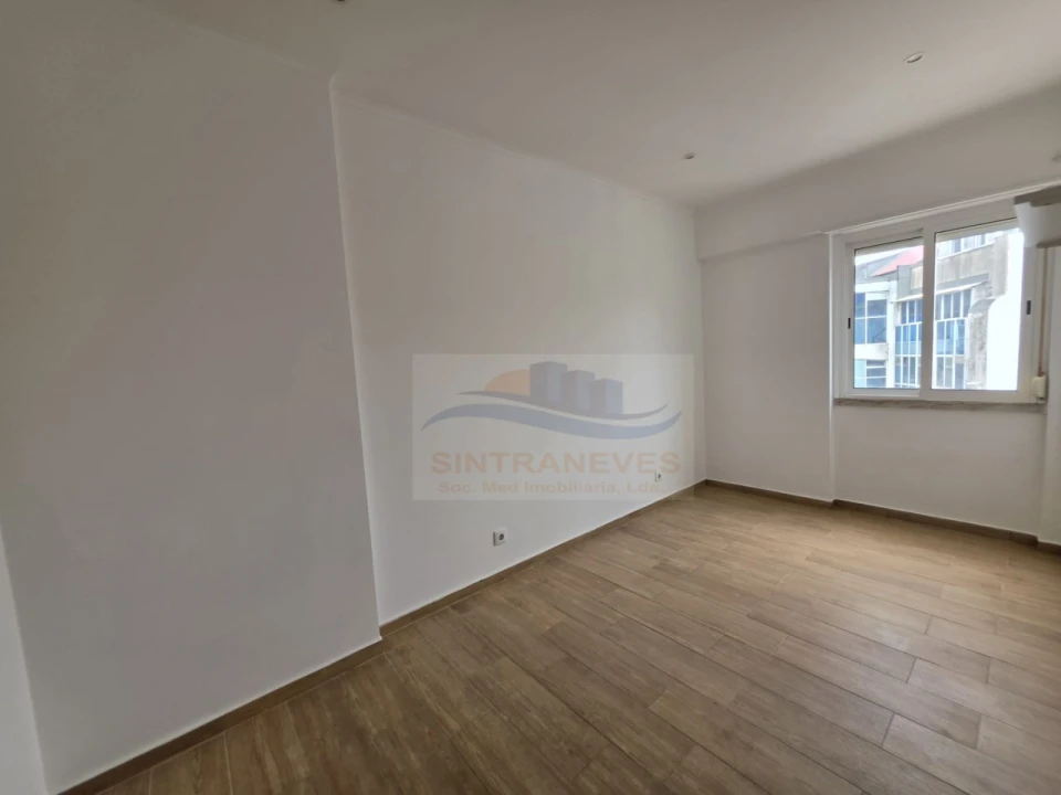 Apartamento T3 para Venda em Venteira Foto 28