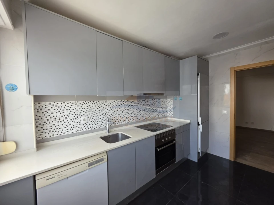 Apartamento T3 para Venda em Venteira Foto 29