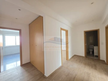 Apartamento T3 para Venda em Venteira