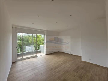 Apartamento T3 para Venda em Venteira