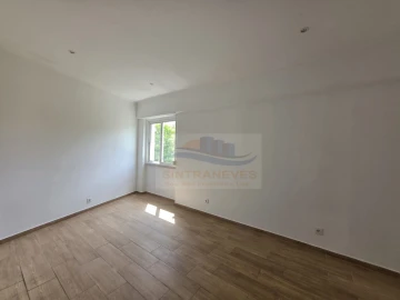 Apartamento T3 para Venda em Venteira