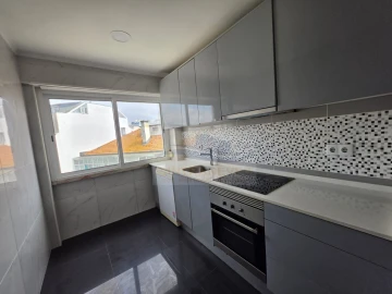 Apartamento T3 para Venda em Venteira