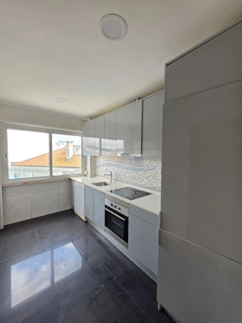 Apartamento T3 para Venda em Venteira
