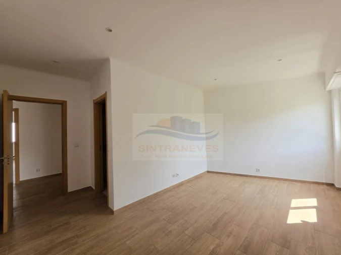 Apartamento T3 para Venda em Venteira Foto 18