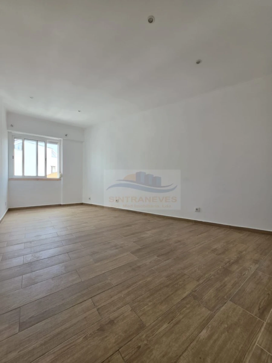 Apartamento T3 para Venda em Venteira Foto 22