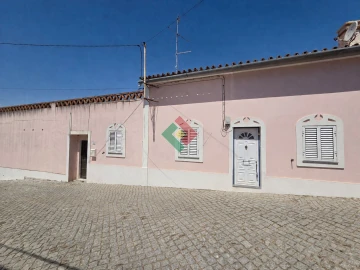 Moradia T3 para Venda em Tolosa