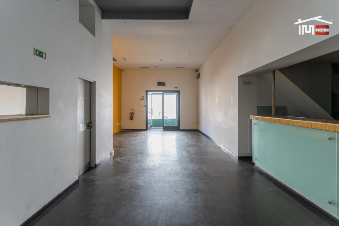Negócio para Venda em São João Baptista e Santa Maria dos Olivais Foto 9