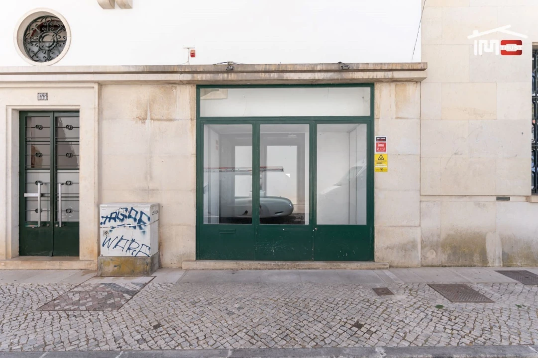 Negócio para Venda em São João Baptista e Santa Maria dos Olivais Foto 14