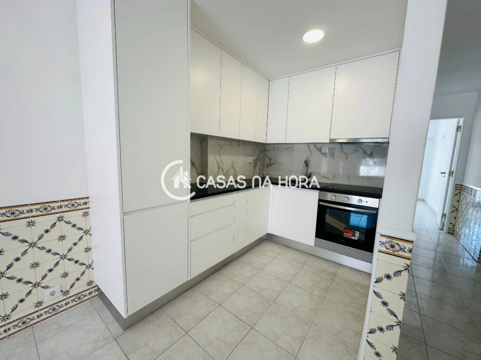Apartamento T2 para Arrendamento em Almada, Cova da Piedade, Pragal e Cacilhas Foto 3