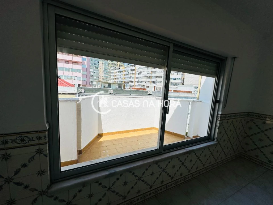 Apartamento T2 para Arrendamento em Almada, Cova da Piedade, Pragal e Cacilhas Foto 14