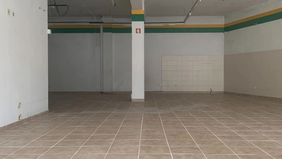 Loja para Arrendamento em Mira de Aire