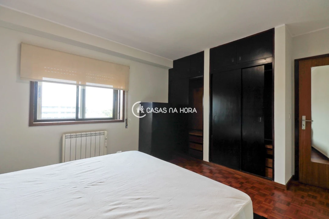 Apartamento T2 para Arrendamento em Ramalde Foto 8