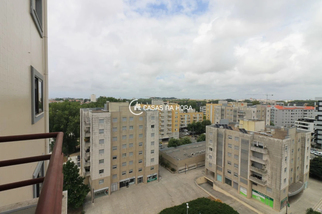 Apartamento T2 para Arrendamento em Ramalde Foto 20