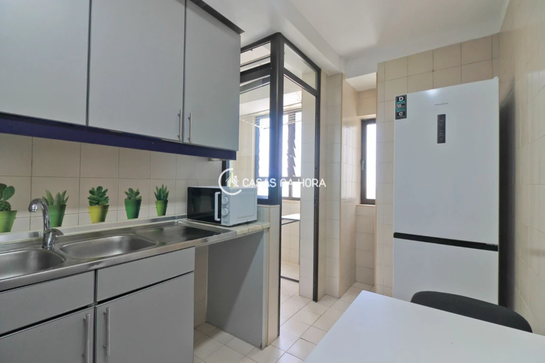 Apartamento T2 para Arrendamento em Ramalde Foto 25