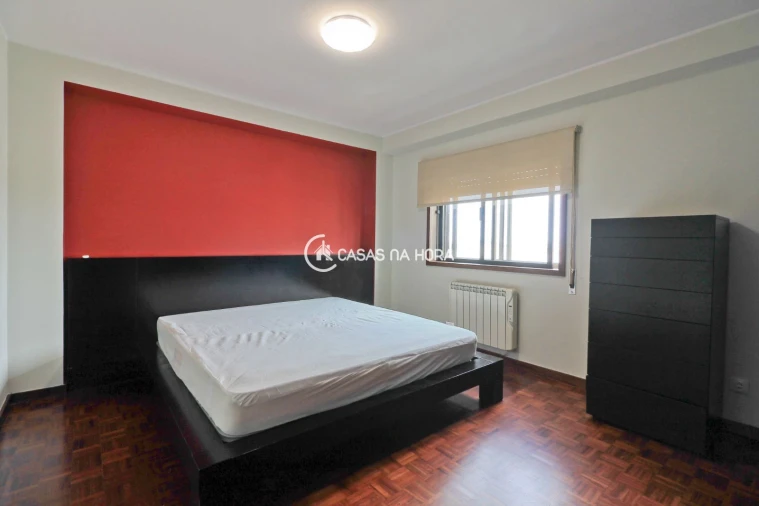 Apartamento T2 para Arrendamento em Ramalde Foto 7