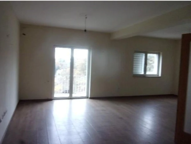 Moradia T4 para Venda em Castro Daire Foto 3