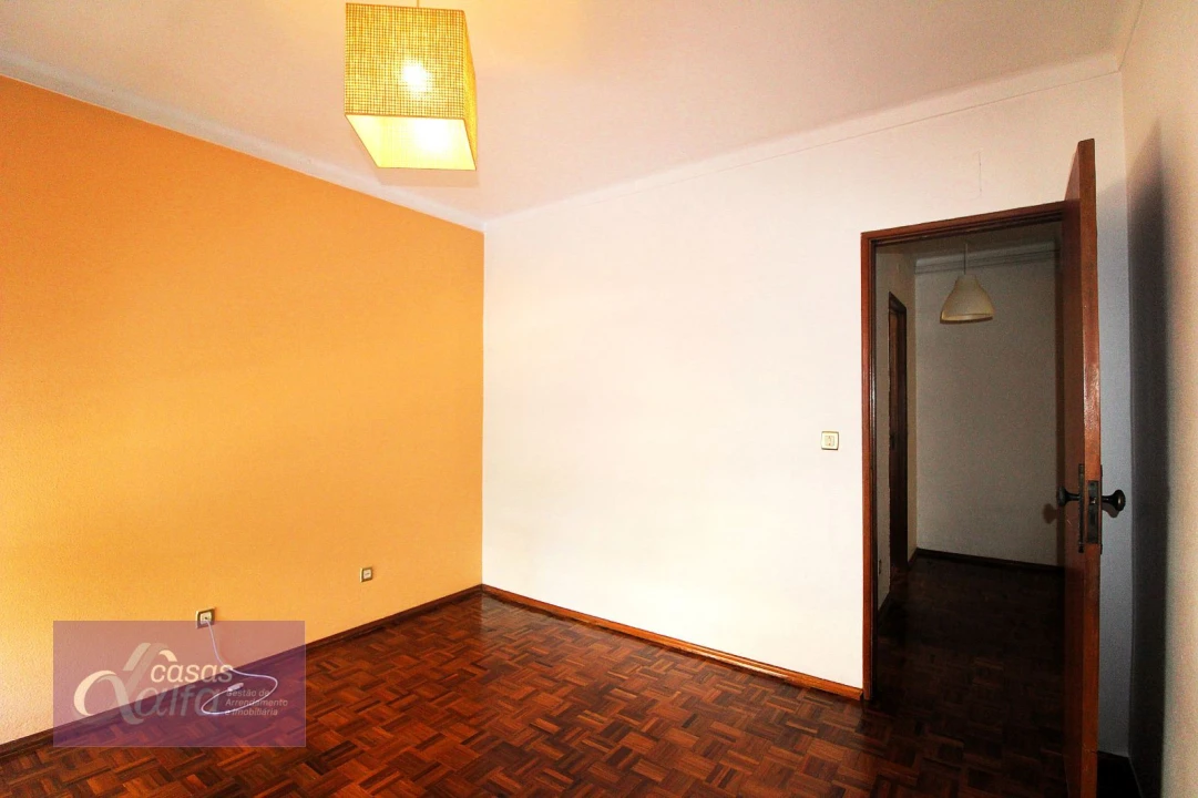 Apartamento T3 para Arrendamento em Leiria, Pousos, Barreira e Cortes Foto 11