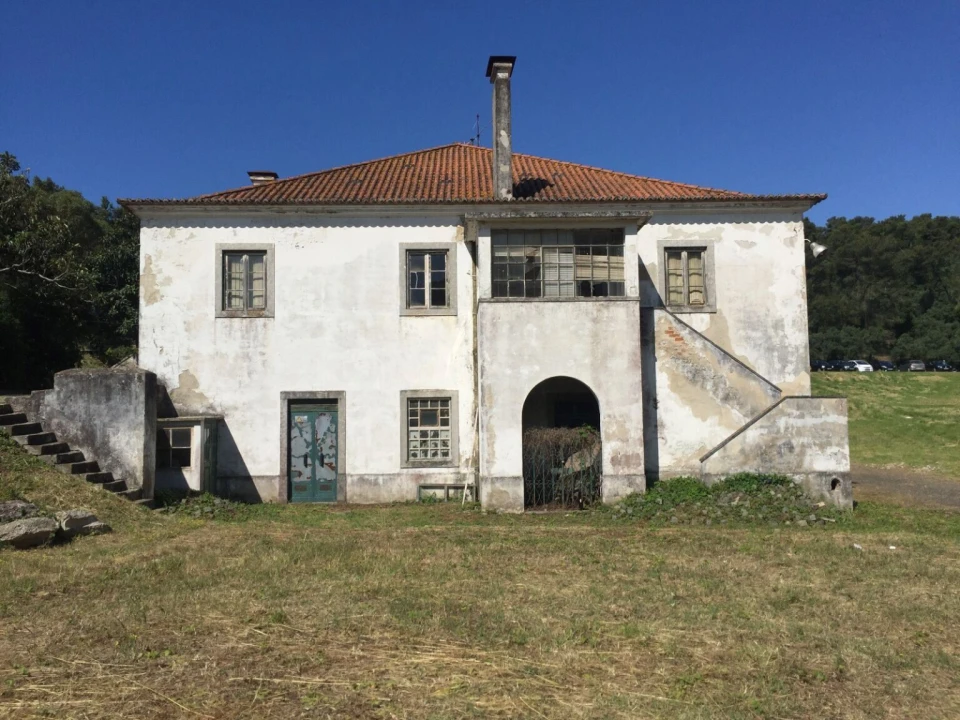 Prédio para Venda em Algés, Linda-A-Velha e Cruz Quebrada-Dafundo Foto 2