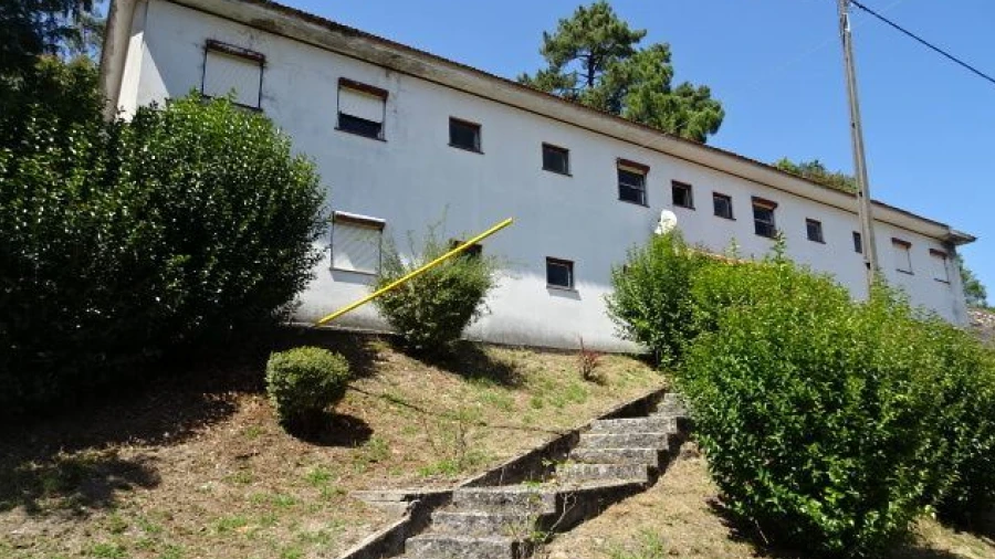 Prédio para Venda em Valdosende