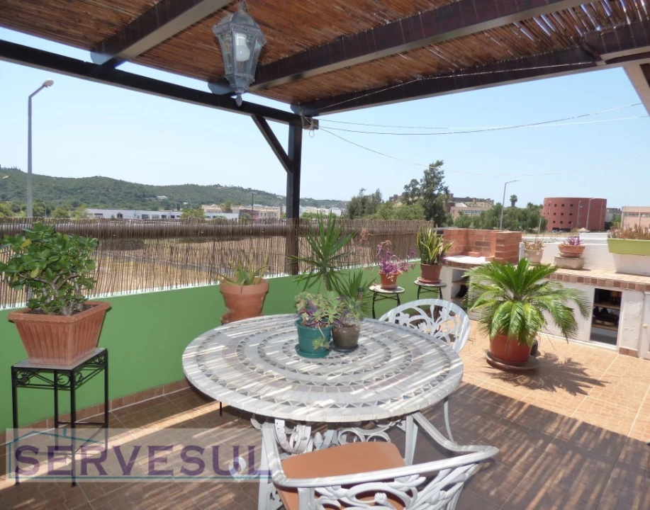 Apartamento T2 para Venda em Silves Foto 1