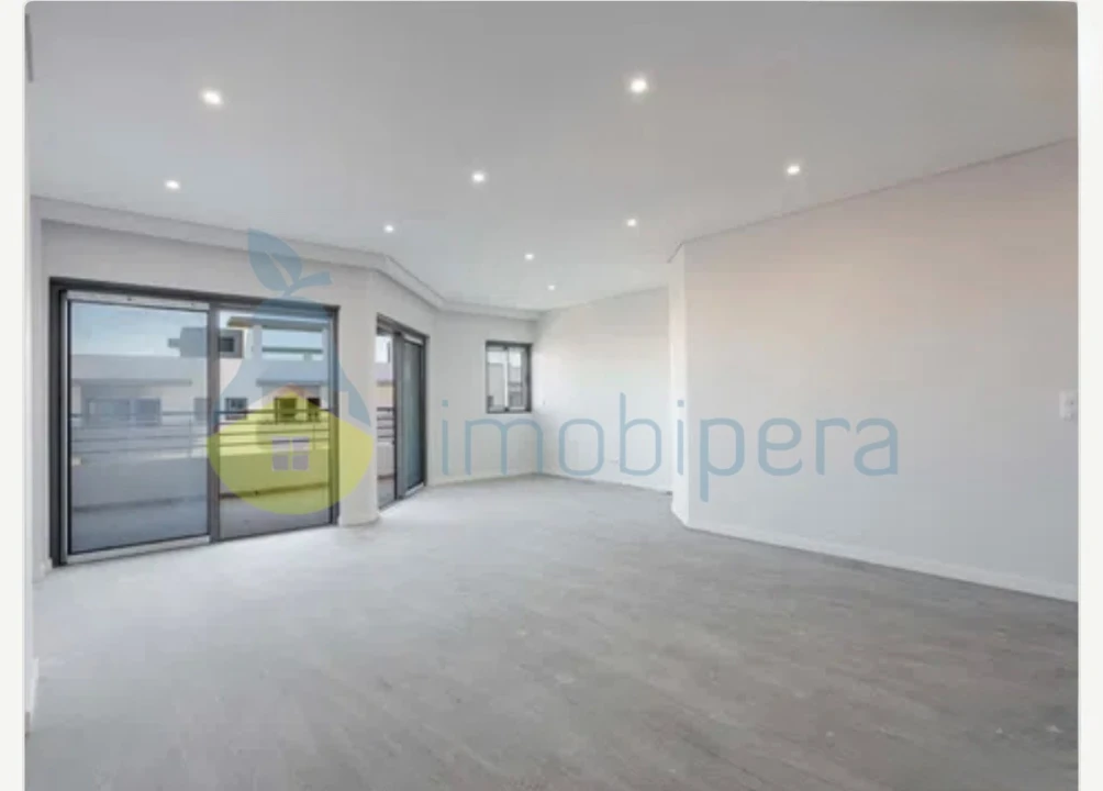 Apartamento T3 para Venda em Quelfes Foto 6