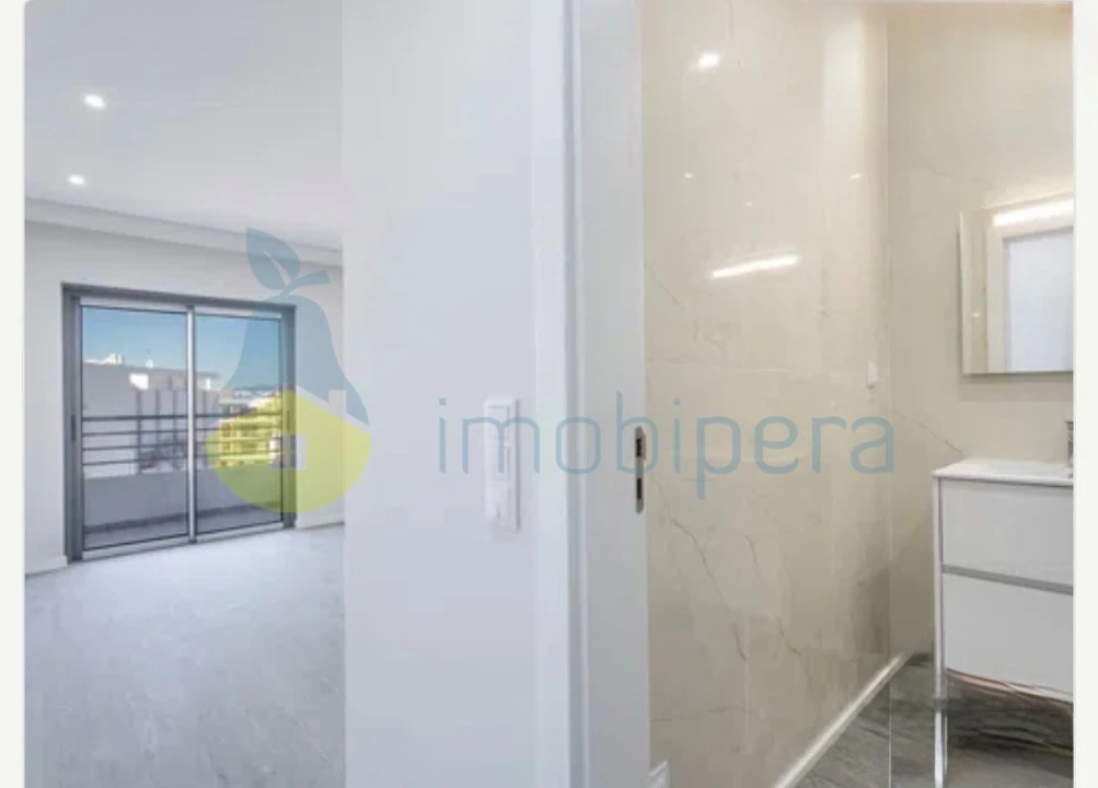 Apartamento T3 para Venda em Quelfes Foto 11