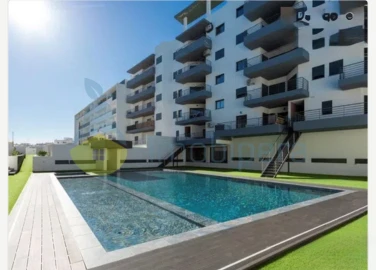 Apartamento T3 para Venda em Quelfes