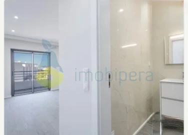 Apartamento T3 para Venda em Quelfes