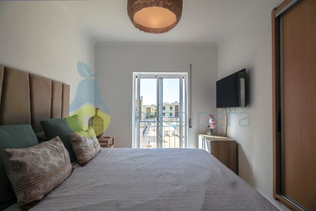 Apartamento T2 para Venda em Ferreiras Foto 24