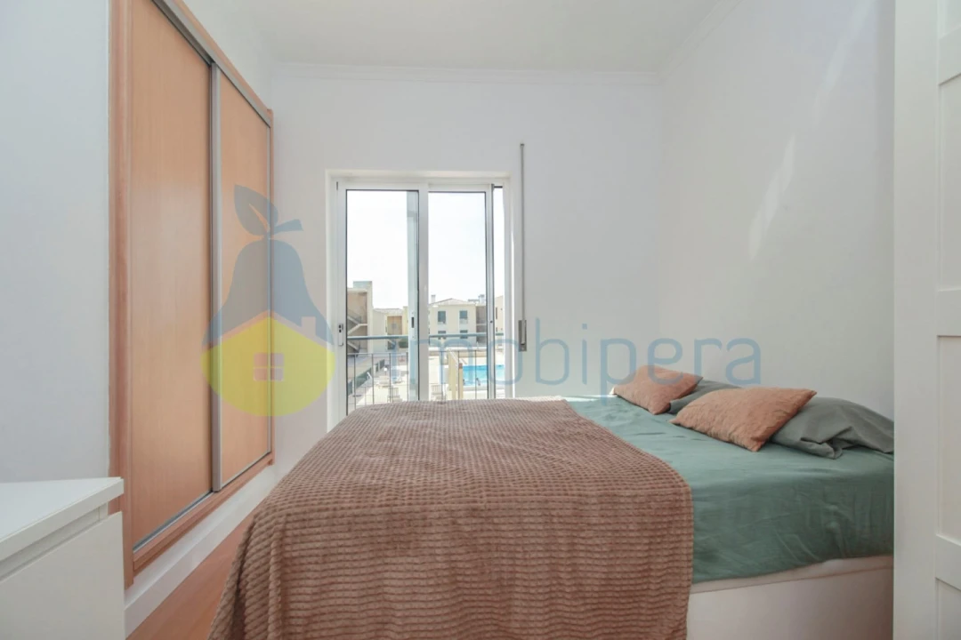 Apartamento T2 para Venda em Ferreiras Foto 28