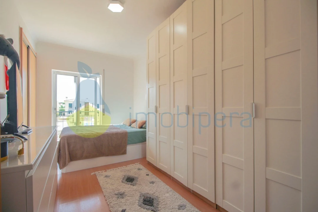 Apartamento T2 para Venda em Ferreiras Foto 29