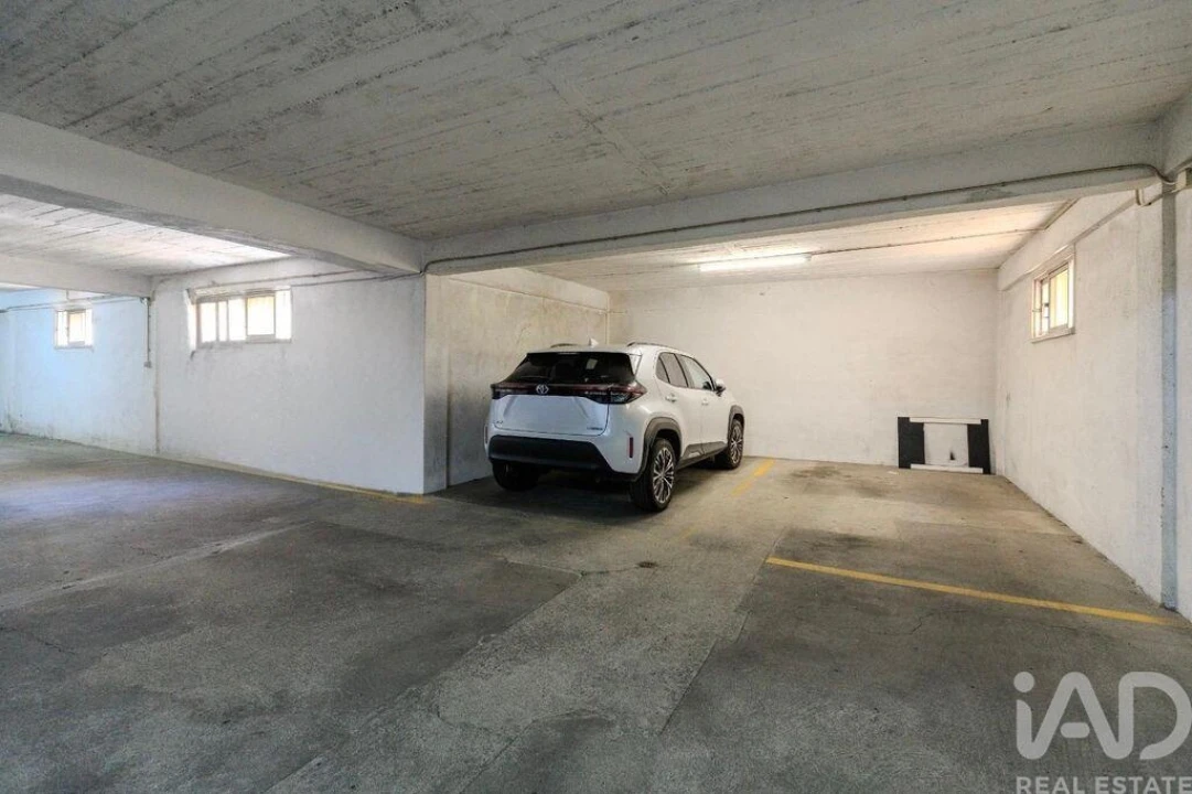 Apartamento T2 para Venda em Campo de Ourique Foto 26