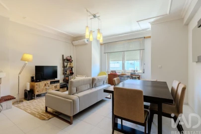 Apartamento T2 para Venda em Campo de Ourique