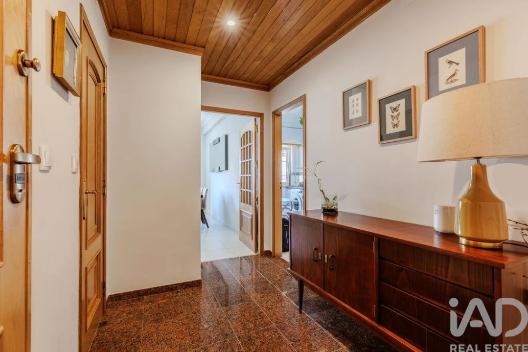 Apartamento T2 para Venda em Campo de Ourique Foto 3