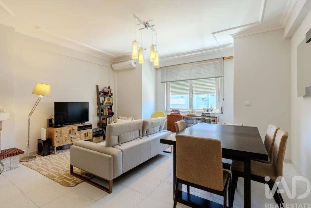 Apartamento T2 para Venda em Campo de Ourique Foto 1