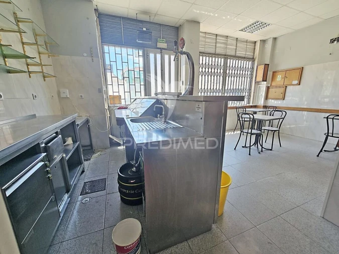 Loja para Venda em Benfica Foto 2