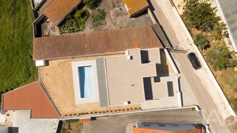 Moradia T4 para Venda em São Martinho do Porto