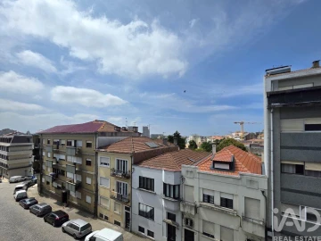 Apartamento T2 para Arrendamento em Bonfim
