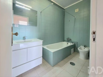 Apartamento T2 para Arrendamento em Bonfim
