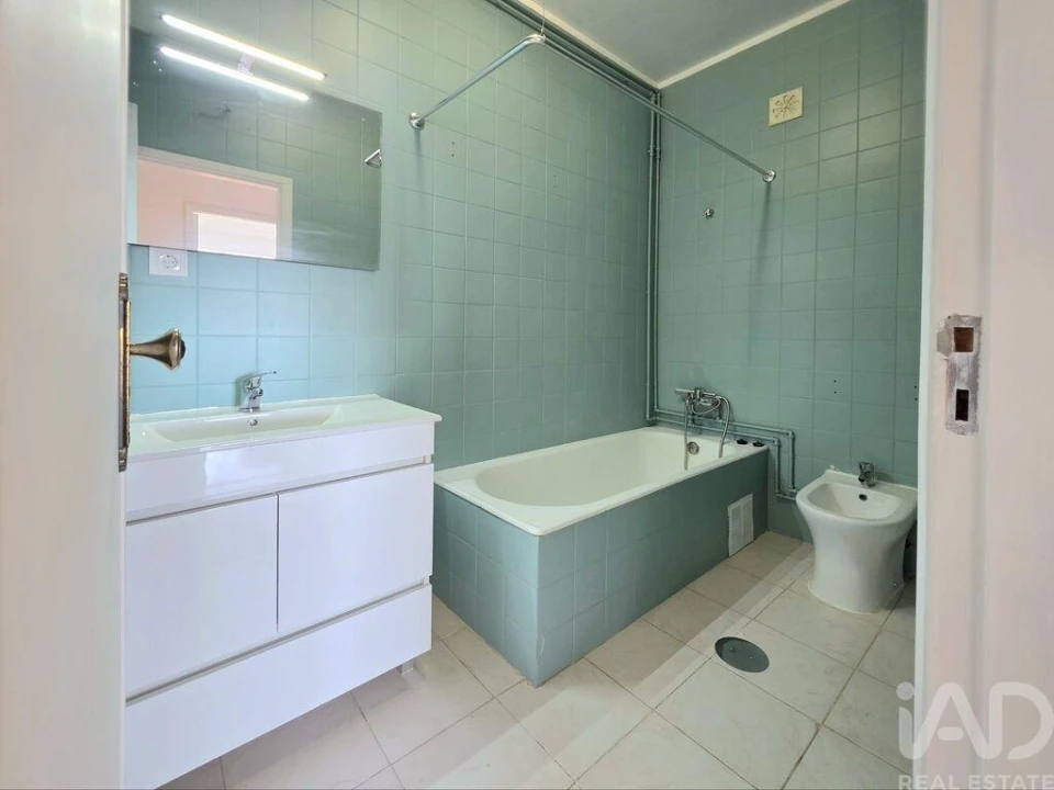 Apartamento T2 para Arrendamento em Bonfim Foto 24