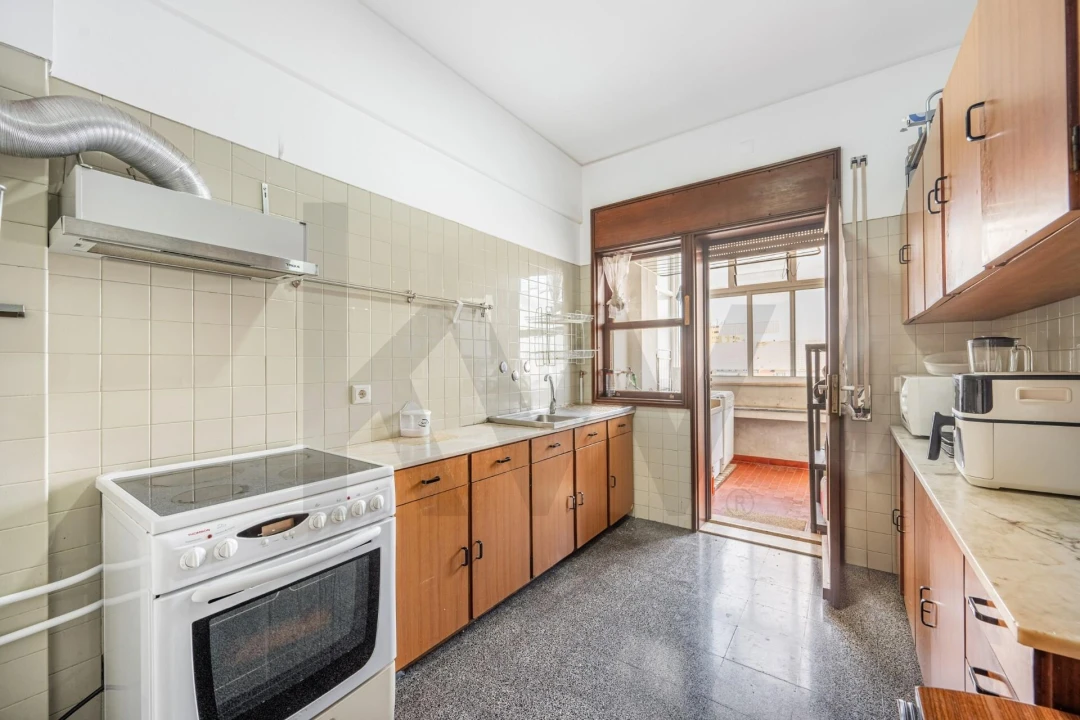 Apartamento T2 para Venda em Bonfim Foto 9