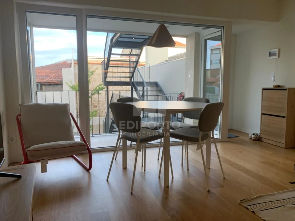 Apartamento T1 para Arrendamento em Bonfim Foto 4