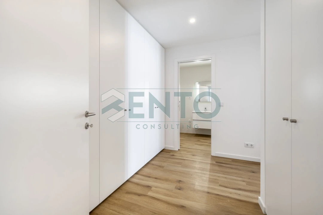 Apartamento T2 para Venda em Nazare Foto 16