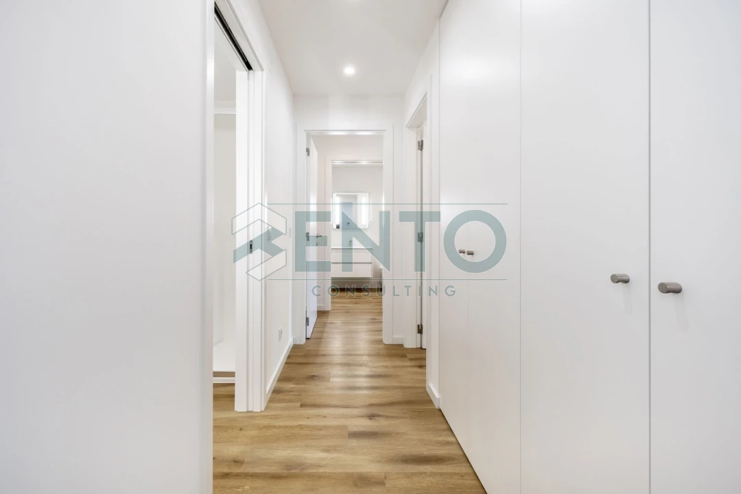 Apartamento T2 para Venda em Nazare Foto 10