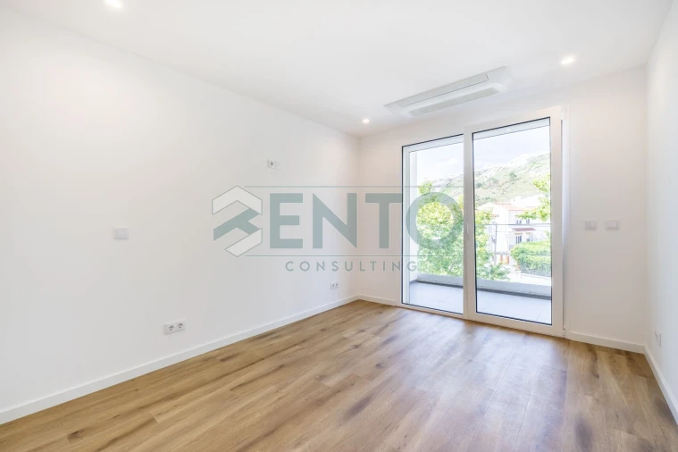 Apartamento T2 para Venda em Nazare Foto 21