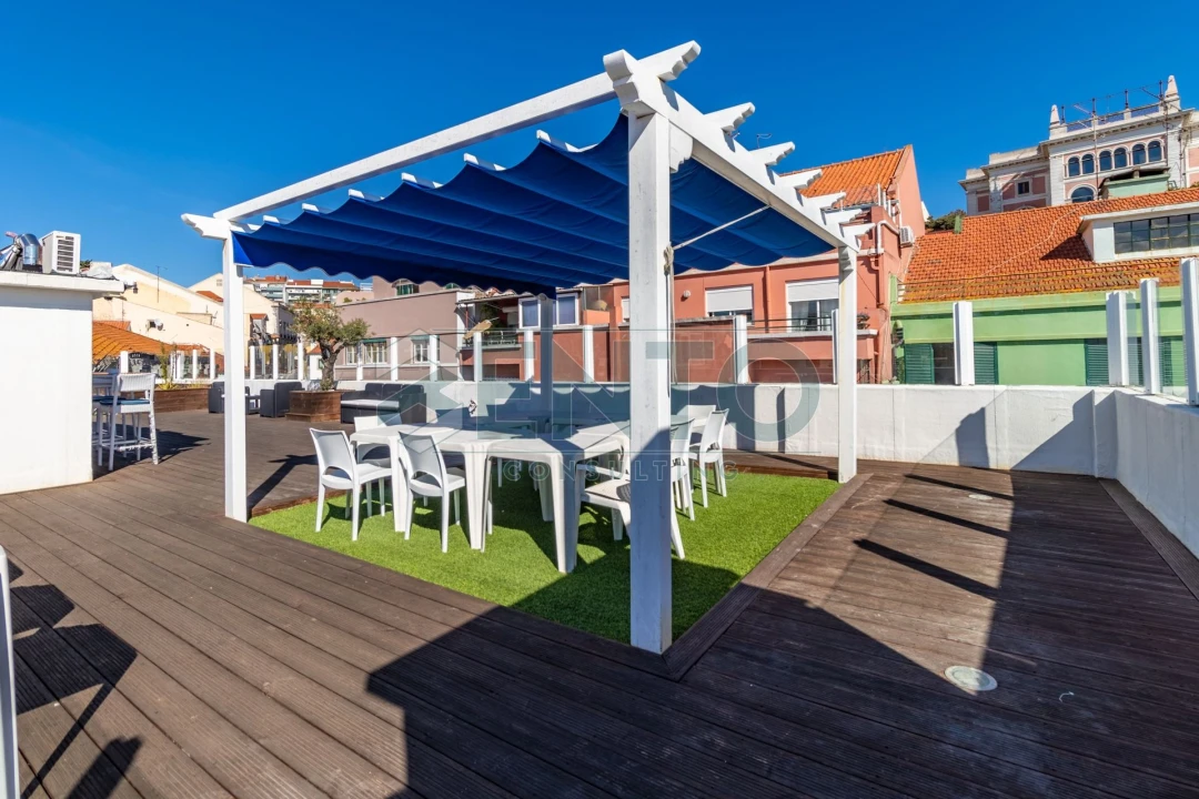 Apartamento T9 para Venda em Santo António Foto 38