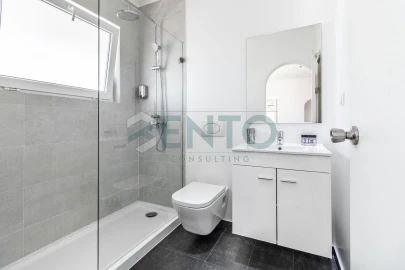 Apartamento T9 para Venda em Santo António
