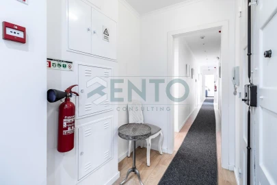 Apartamento T9 para Venda em Santo António