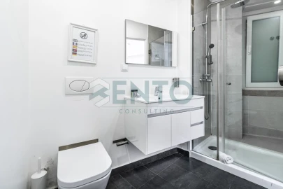 Apartamento T9 para Venda em Santo António